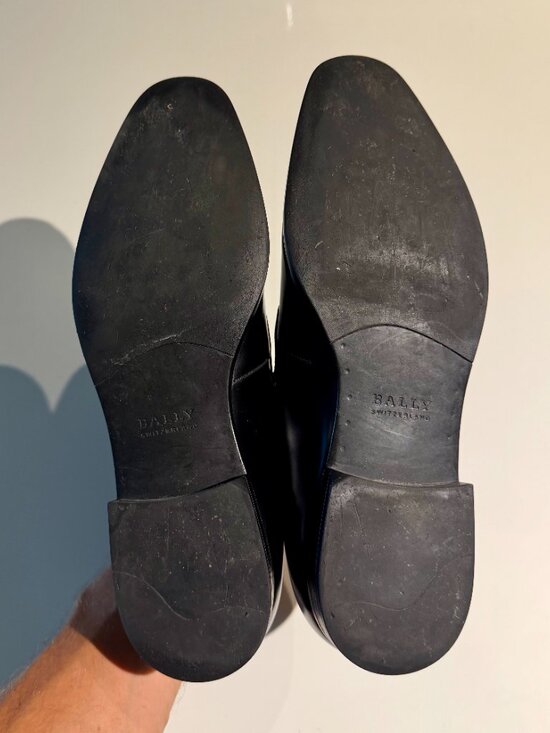 BALLY LIMAO BLACK LEATHER DRESS LOAFERS main image 6